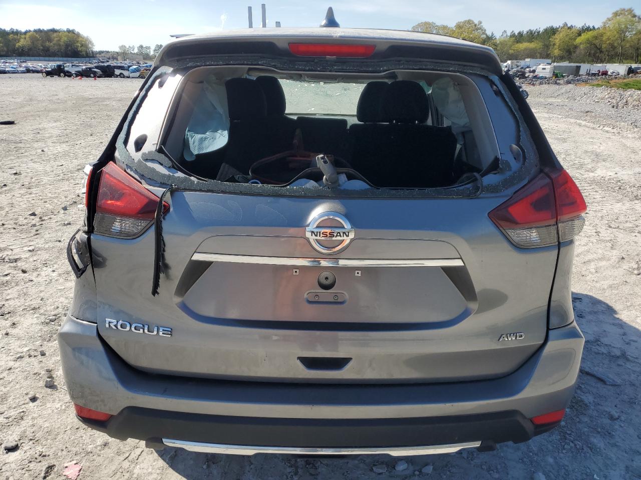 KNMAT2MV4HP560801 NISSAN ROGUE 2017