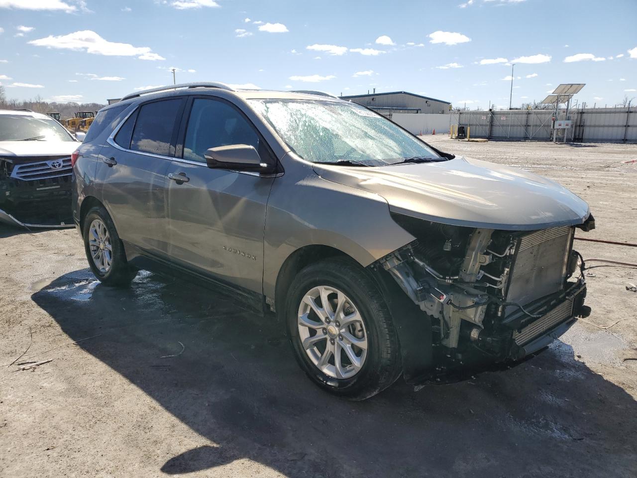 3GNAXJEV4JS641034 CHEVROLET EQUINOX 2018