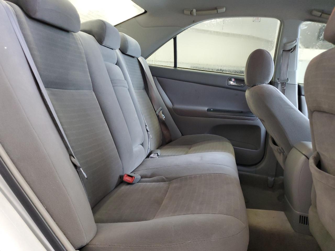 4T1BE32K05U044814 2004 Toyota Camry Le