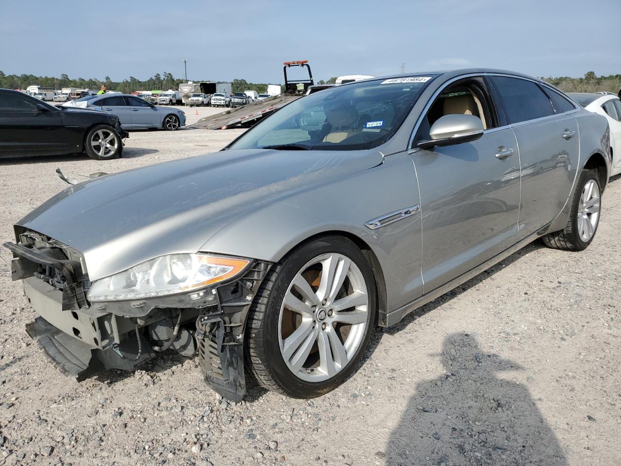 SAJWA2GB1BLV01413 2011 Jaguar Xjl