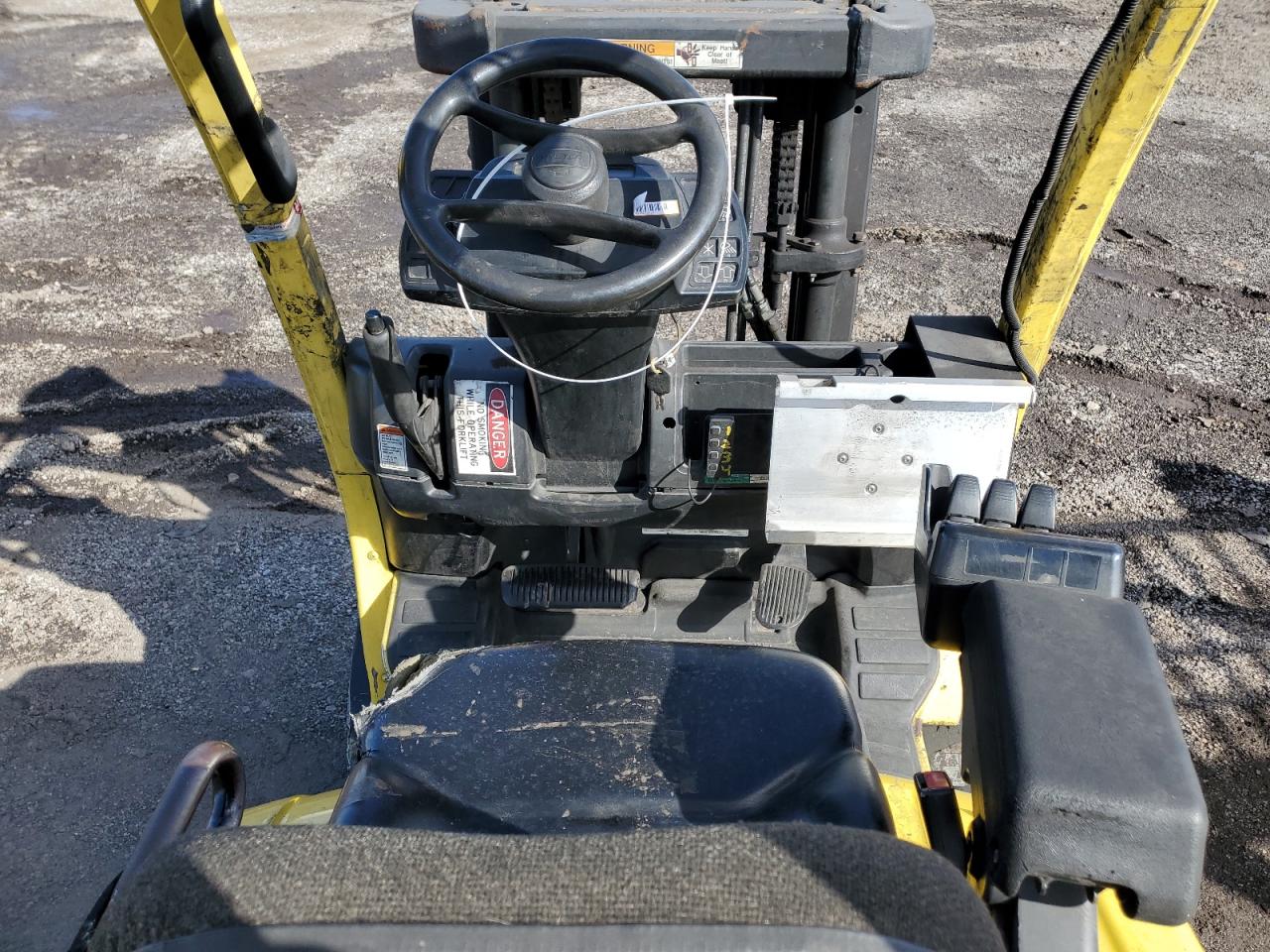 Lot #2411658214 2006 HYST FORKLIFT