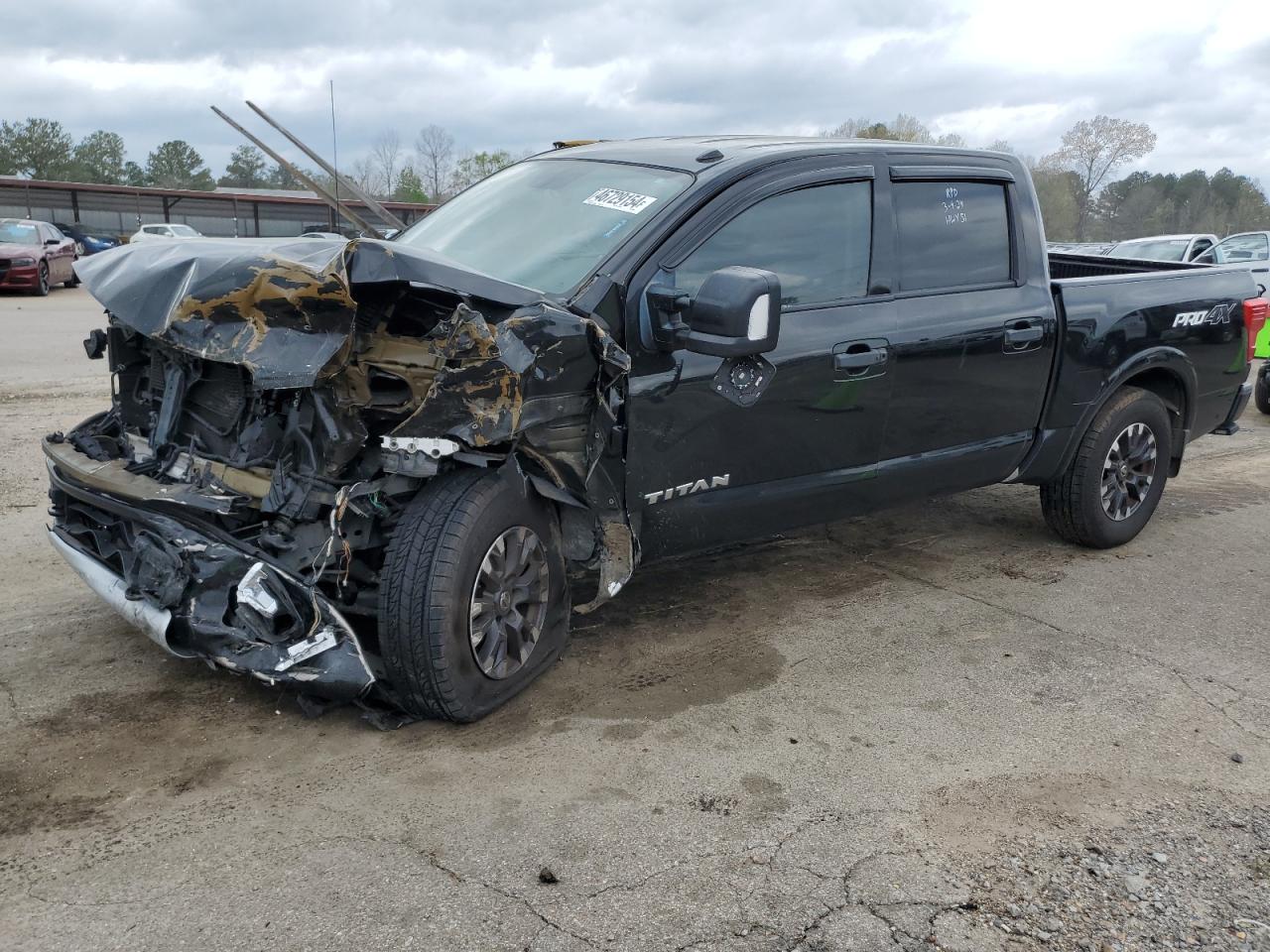 1N6AA1E53HN563194 NISSAN TITAN 2017