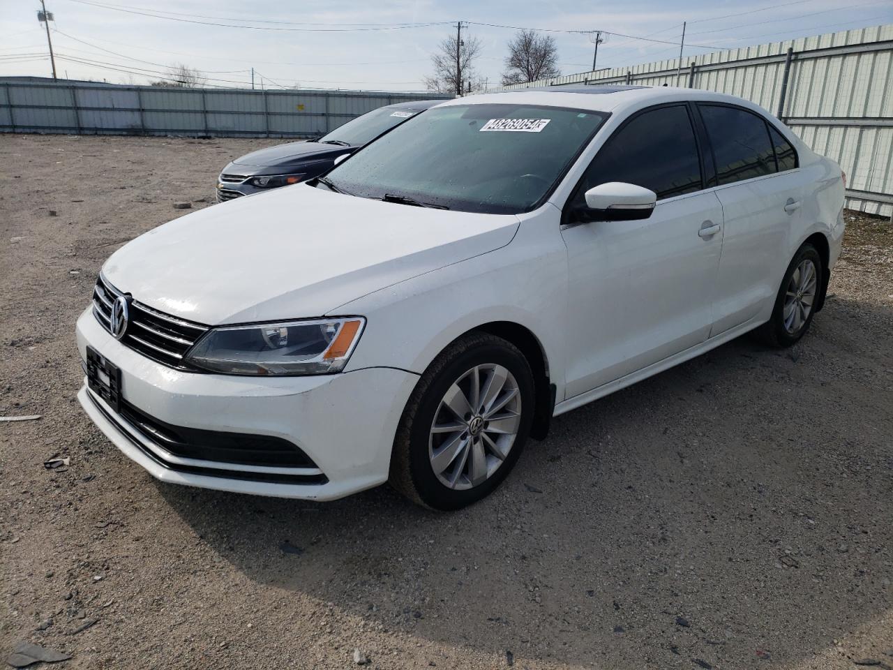 3VWD17AJ7FM338416 2015 Volkswagen Jetta Se