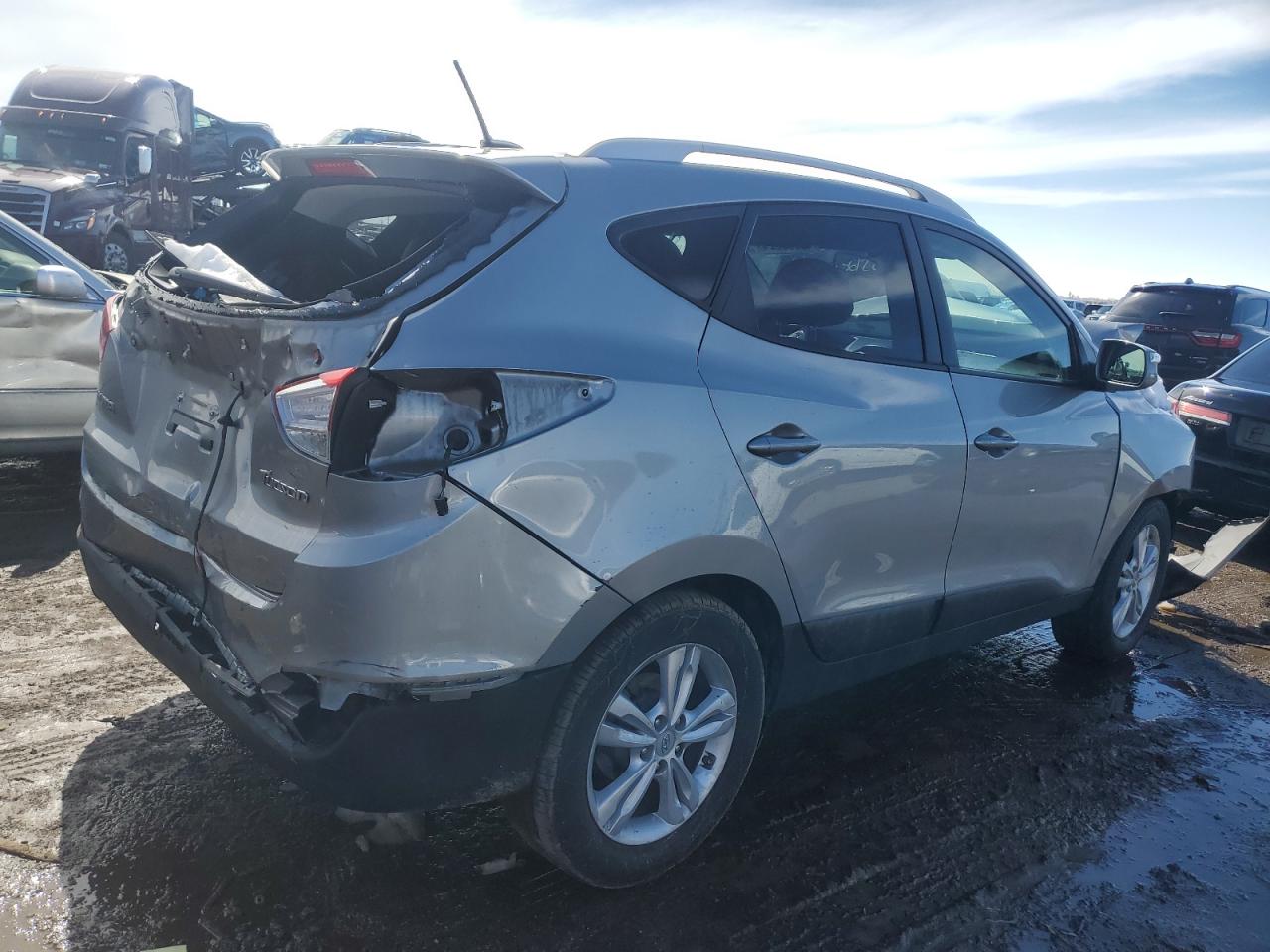 KM8JU3AC4DU758551 2013 Hyundai Tucson Gls