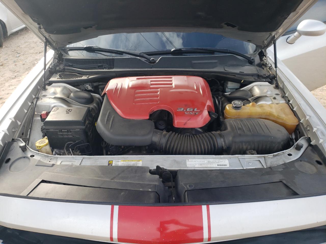 2C3CDYAG3CH269383 2012 Dodge Challenger Sxt