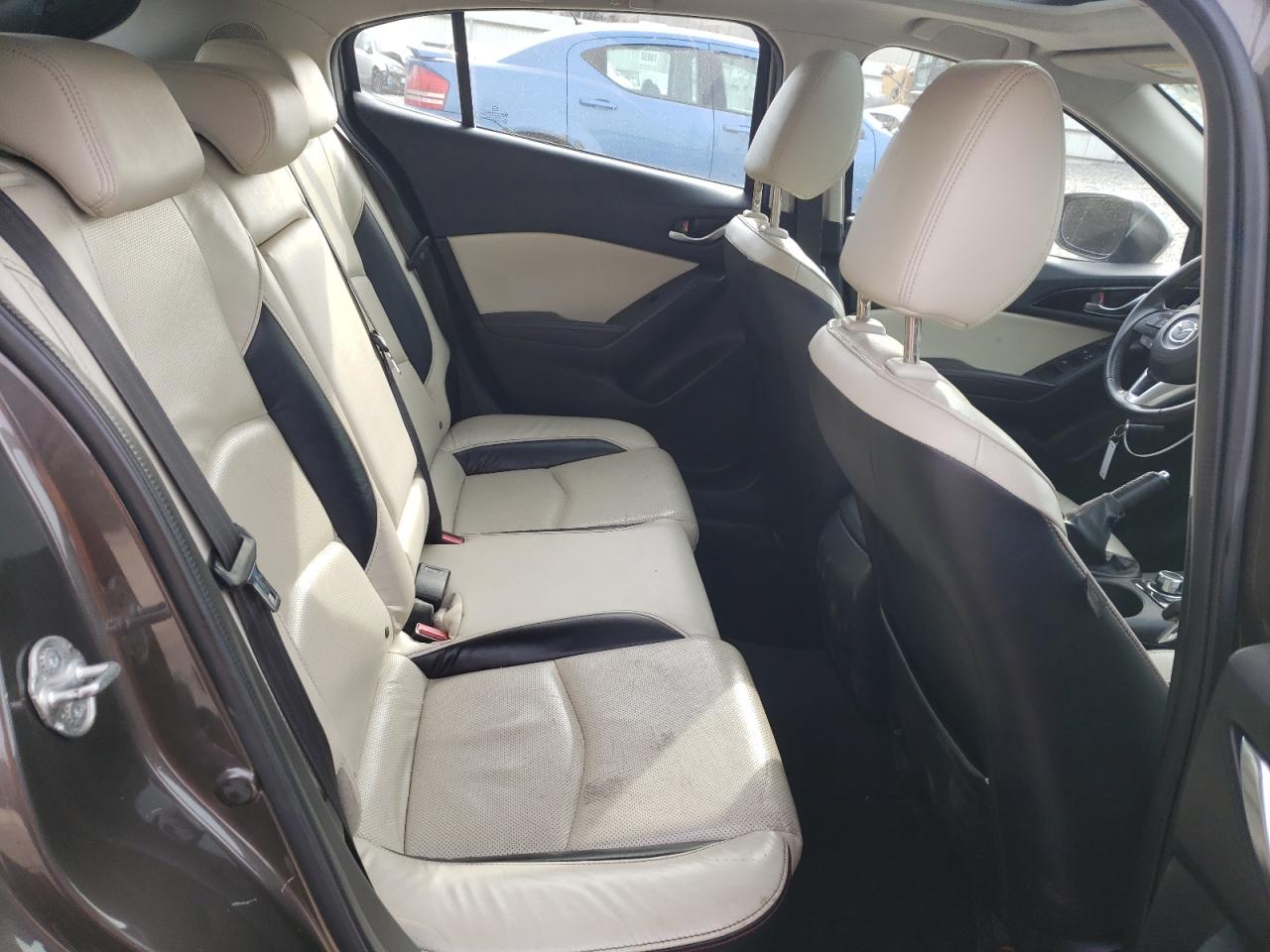 JM1BM1N33G1311027 2016 Mazda 3 Grand Touring