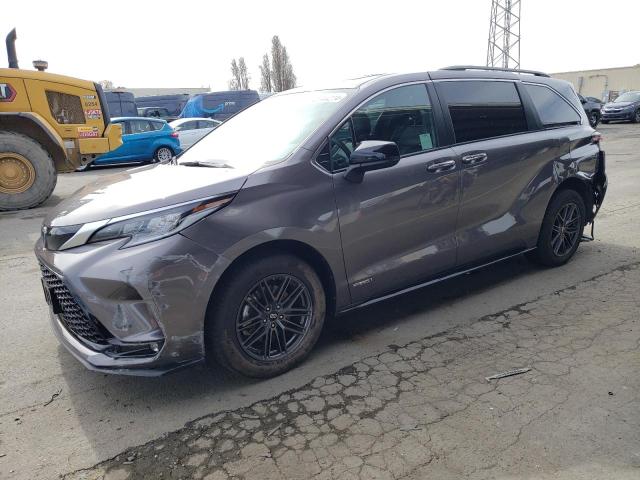 2021 TOYOTA SIENNA XSE - 5TDDSKFC0MS027713