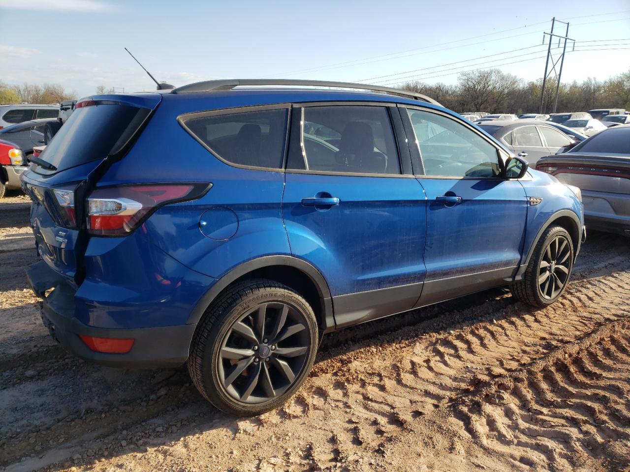 1FMCU9GD4HUE13537 2017 Ford Escape Se