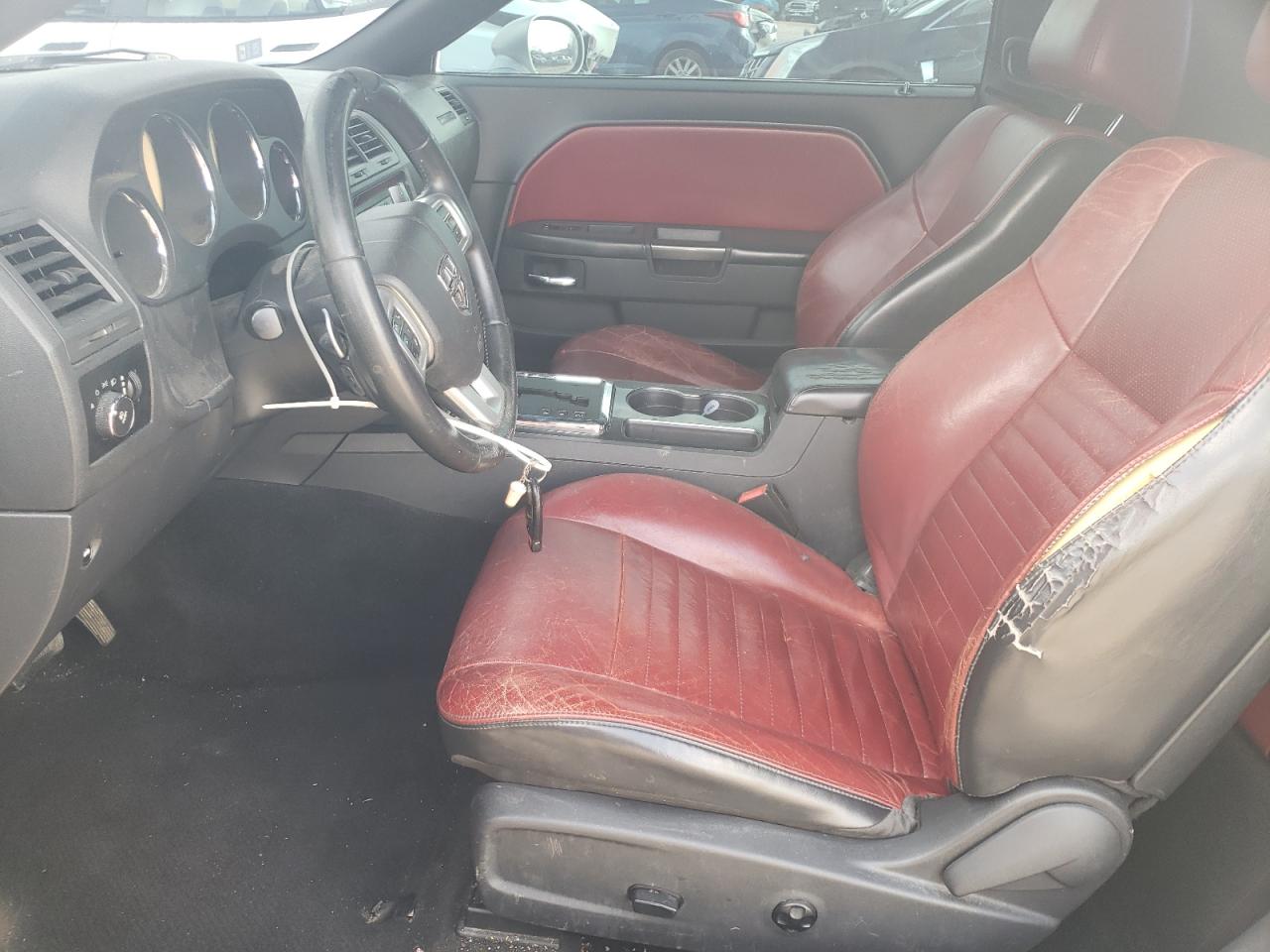 2C3CDYAG3CH269383 2012 Dodge Challenger Sxt