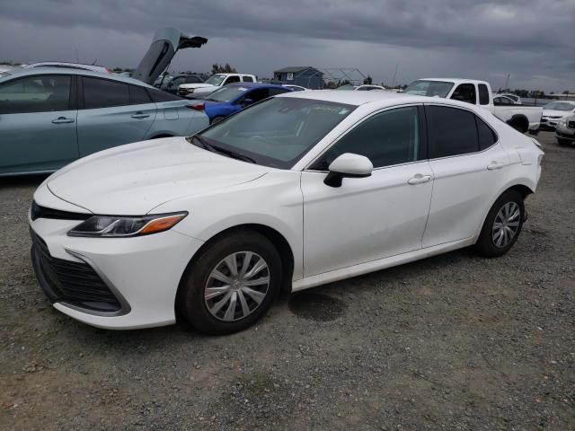 Lot #2503047947 2022 TOYOTA CAMRY LE salvage car