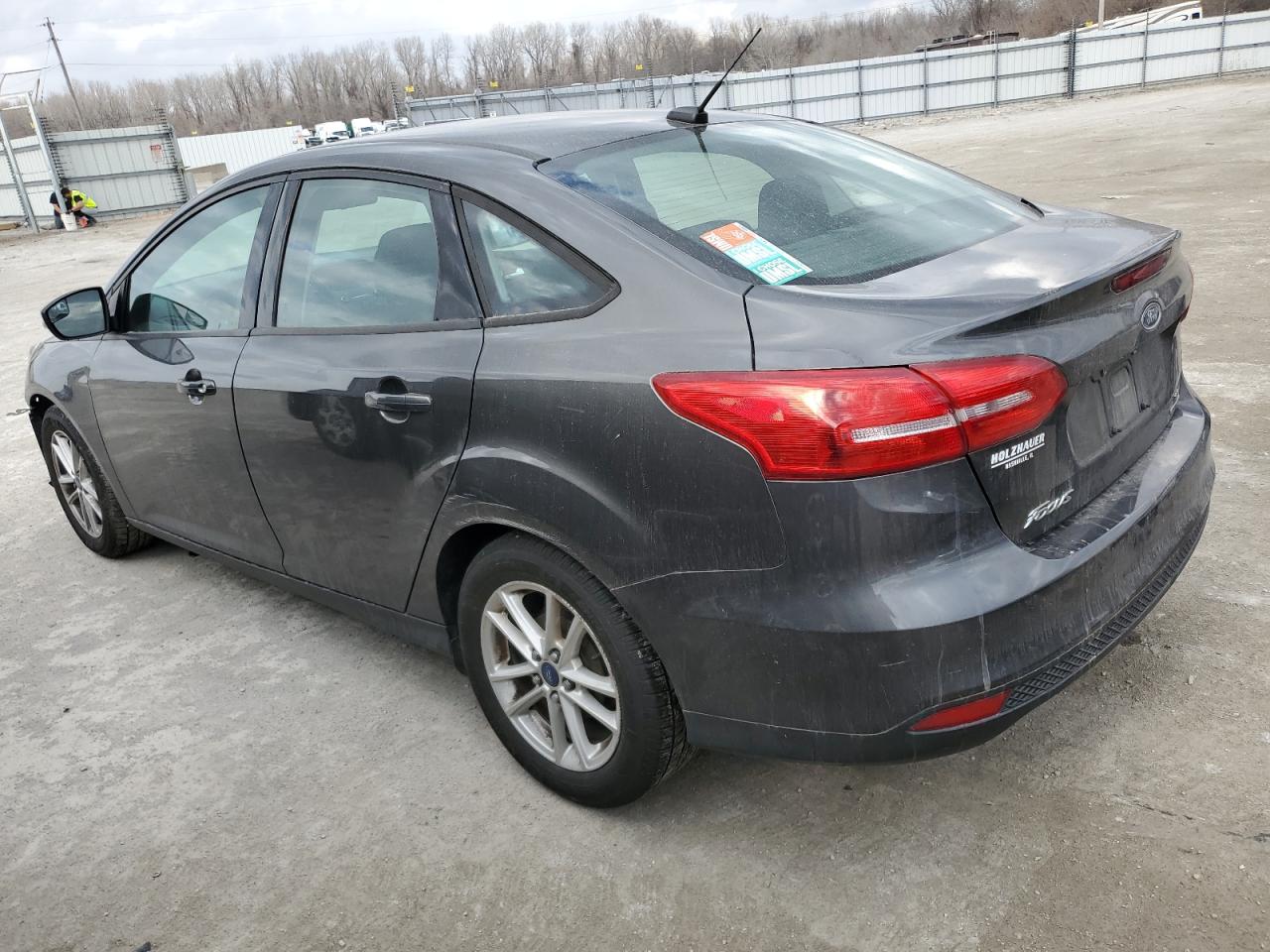 1FADP3F21FL356025 2015 Ford Focus Se
