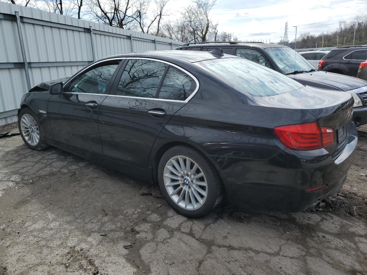 WBAFU7C56BDU56303 2011 BMW 535 Xi