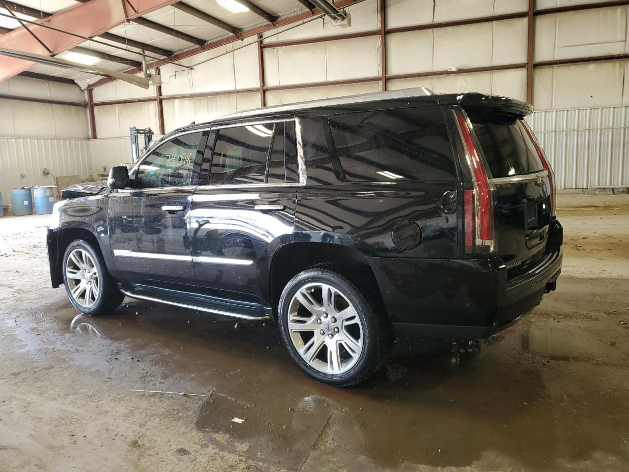 2018 Cadillac Escalade Luxury vin: 1GYS3BKJ4JR349347