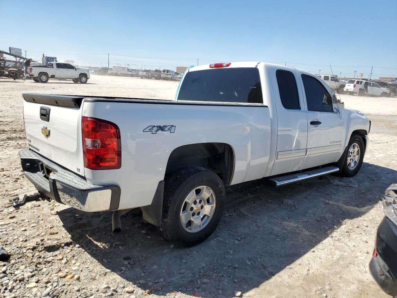 1GCRKSE37BZ308264 2011 Chevrolet Silverado K1500 Lt