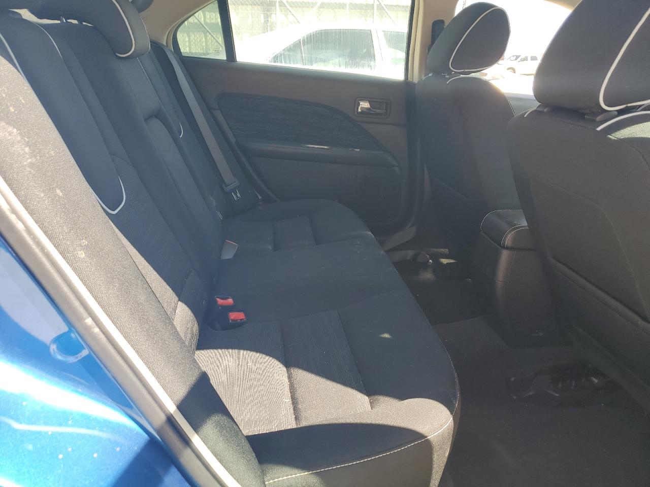 3FAHP0HA7BR232373 2011 Ford Fusion Se