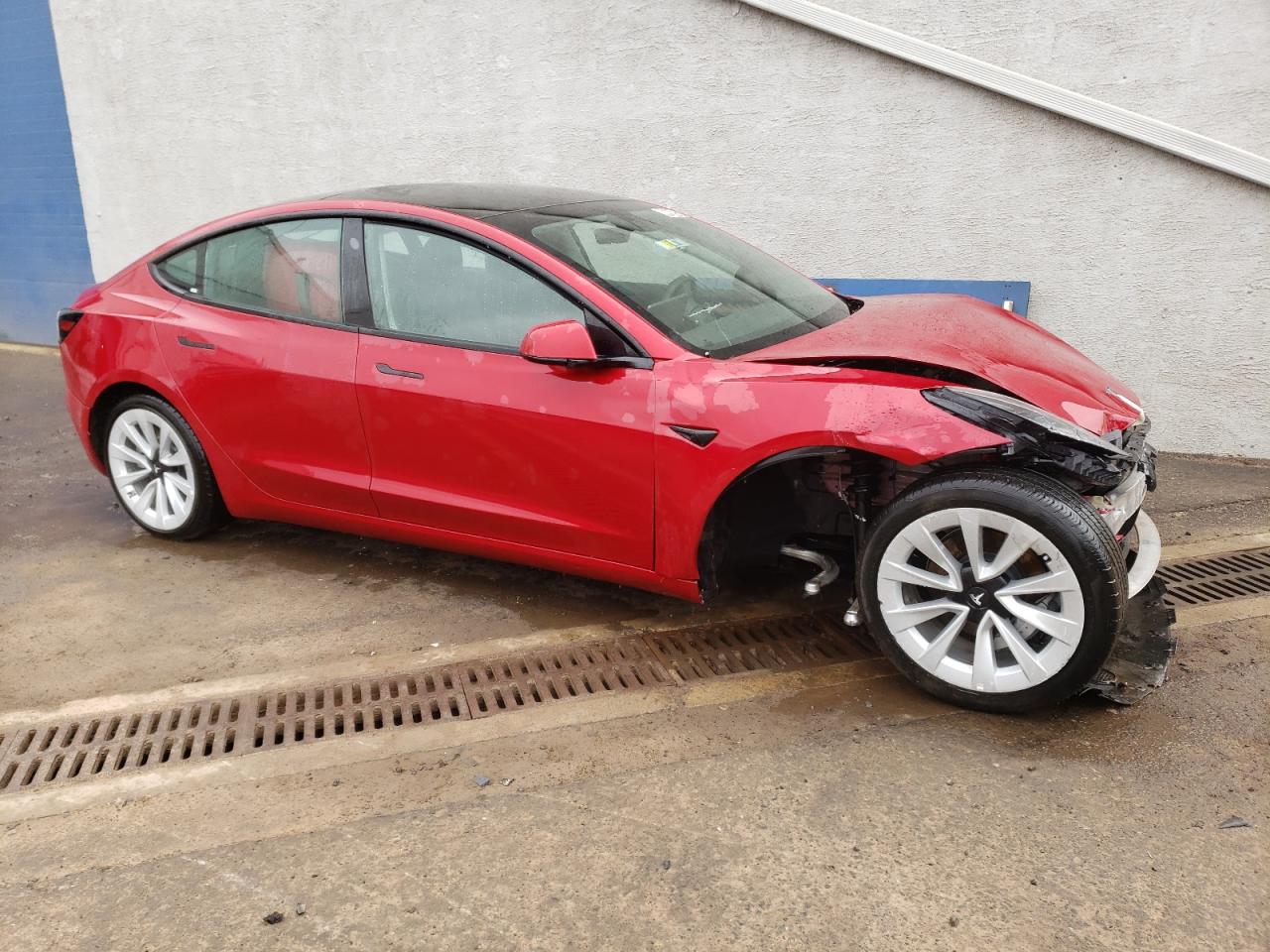 2022 Tesla Model 3 vin: 5YJ3E1EA3NF184929