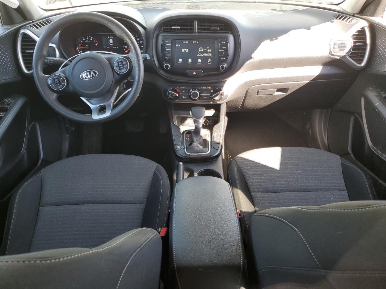 KNDJ23AU6M7130329 2021 Kia Soul Lx