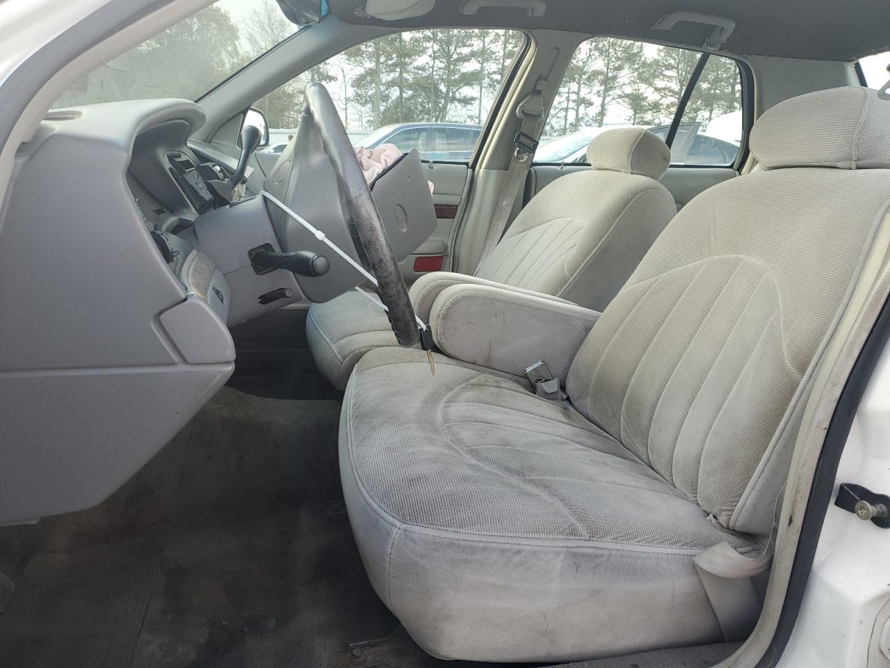 2FAFP74W8WX128435 1998 Ford Crown Victoria Lx