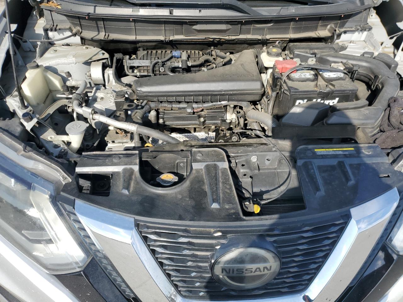 5N1AT2MT4JC738715 2018 Nissan Rogue S