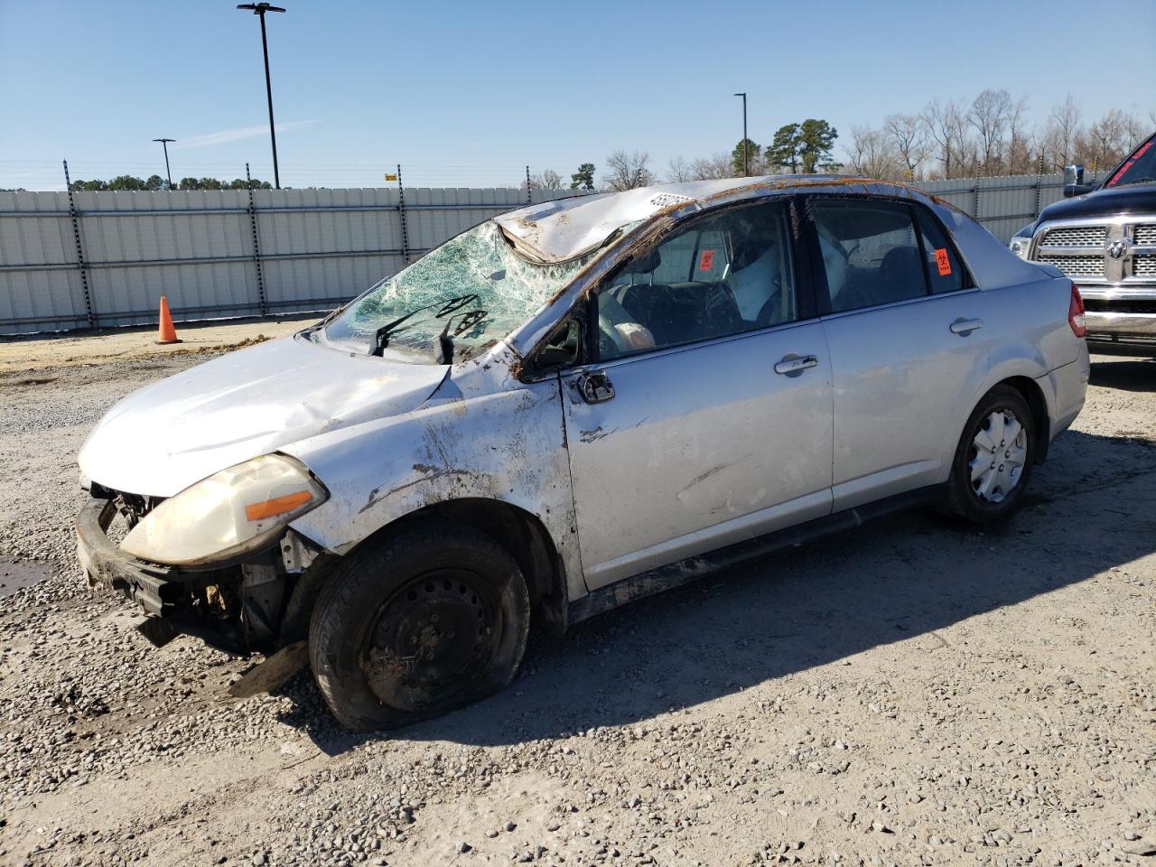 3N1BC11E08L393189 2008 Nissan Versa S