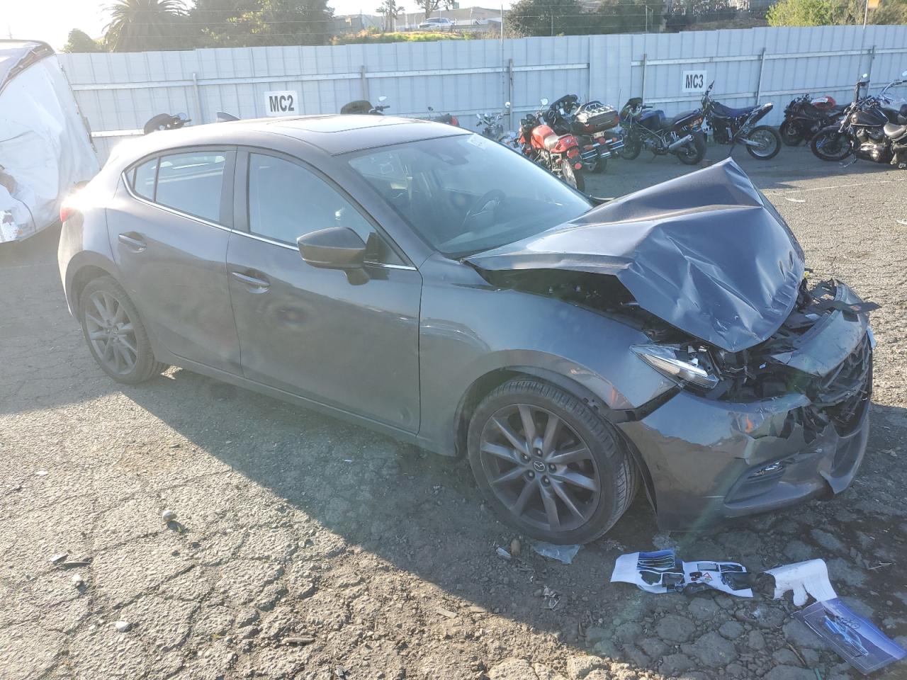 3MZBN1L32JM276794 MAZDA 3 2018