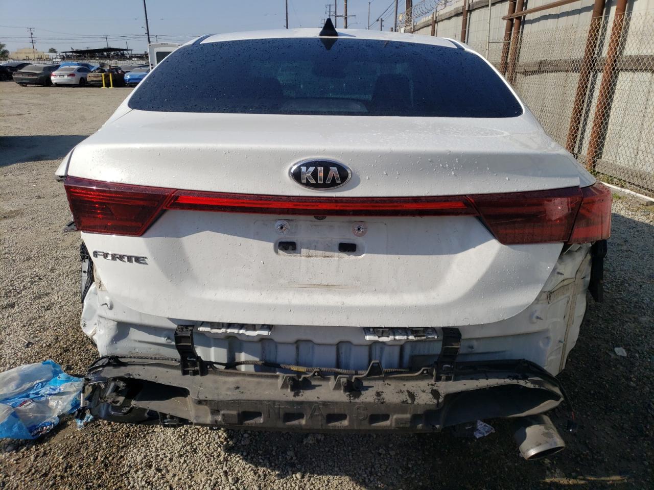 2019 Kia Forte Fe vin: 3KPF24ADXKE066420