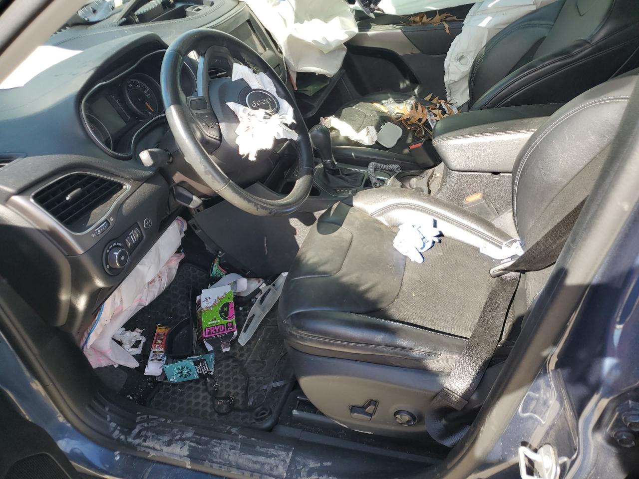 1C4PJLLB8LD522057 2020 Jeep Cherokee Latitude Plus