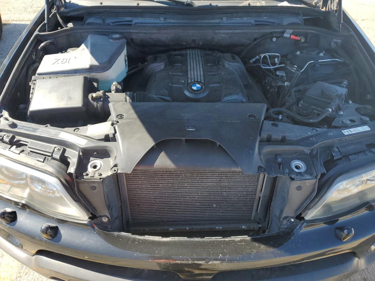 5uxfb53515lv16140 5UXFB53515LV16140 2005 BMW X5 4.4I