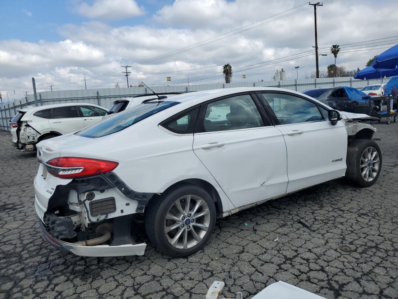 3FA6P0LU2HR231195 FORD FUSION 2017