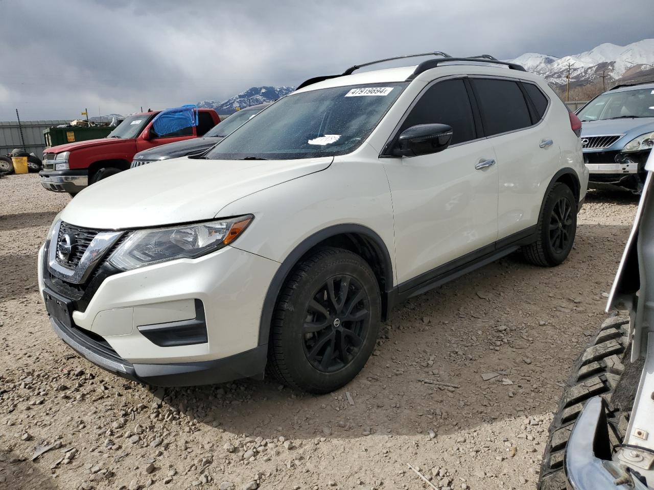 5N1AT2MT4HC823662 NISSAN ROGUE 2017