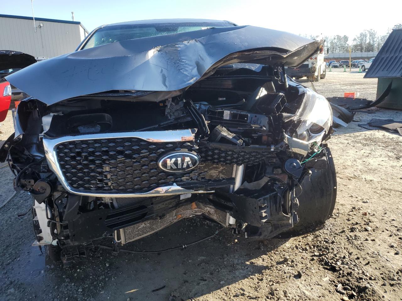 2018 Kia Sorento Lx vin: 5XYPG4A31JG431100