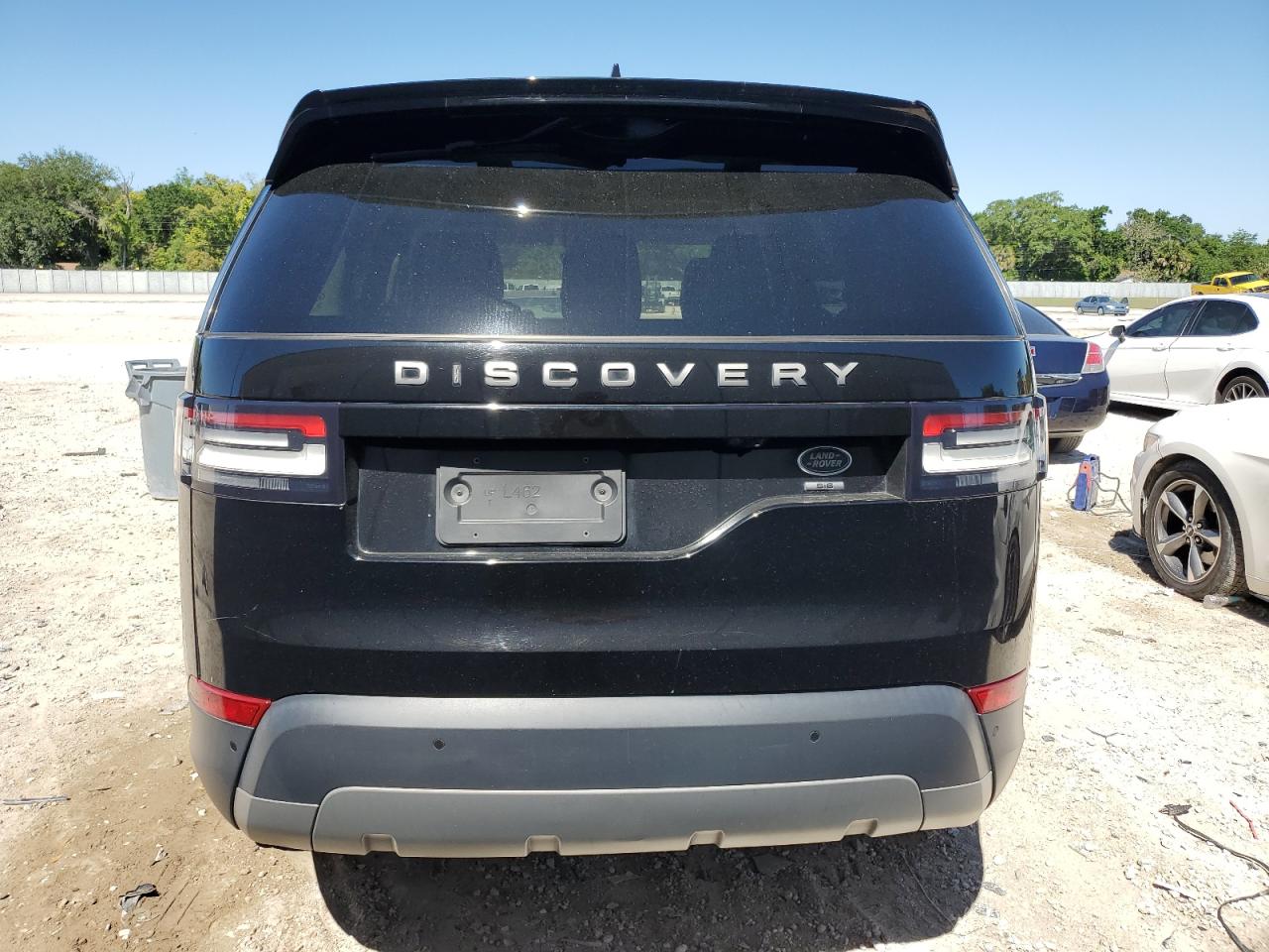 2019 Land Rover Discovery Se vin: SALRG2RV2KA094577