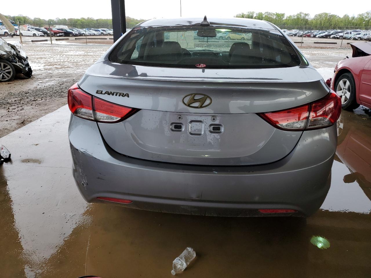 2013 Hyundai Elantra Gls vin: KMHDH4AE2DU684359