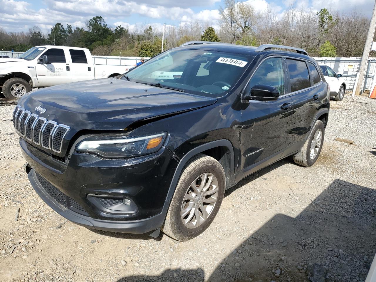 1C4PJMCB0KD107254 2019 Jeep Cherokee Latitude