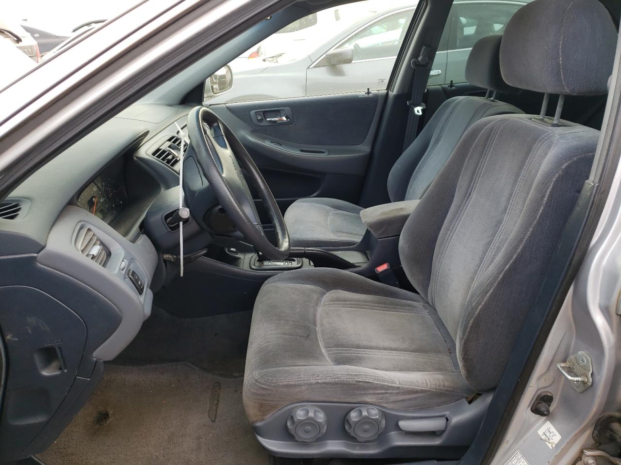 1HGCG5641XA048760 1999 Honda Accord Lx