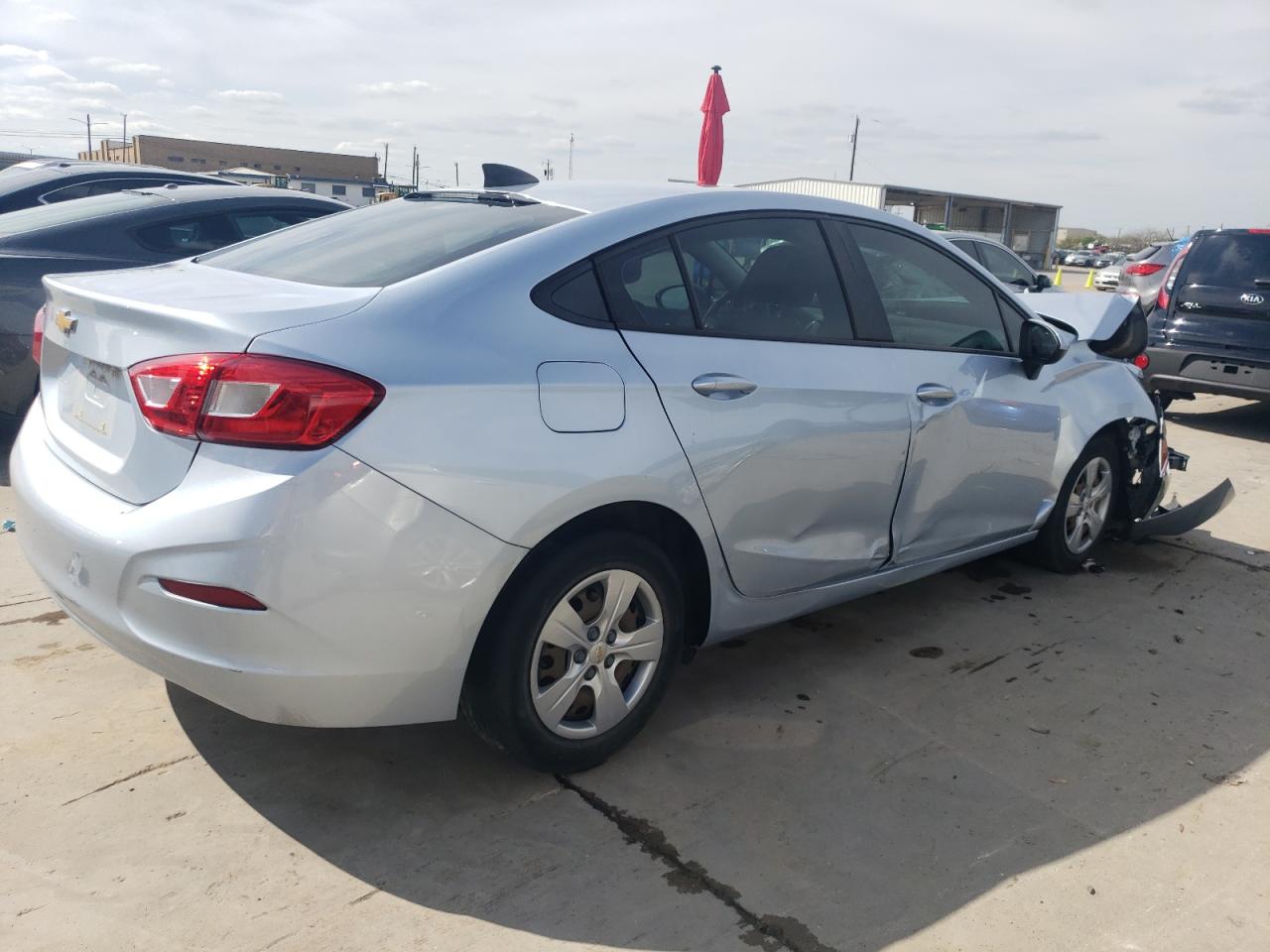 2018 Chevrolet Cruze Ls vin: 1G1BC5SM7J7220198