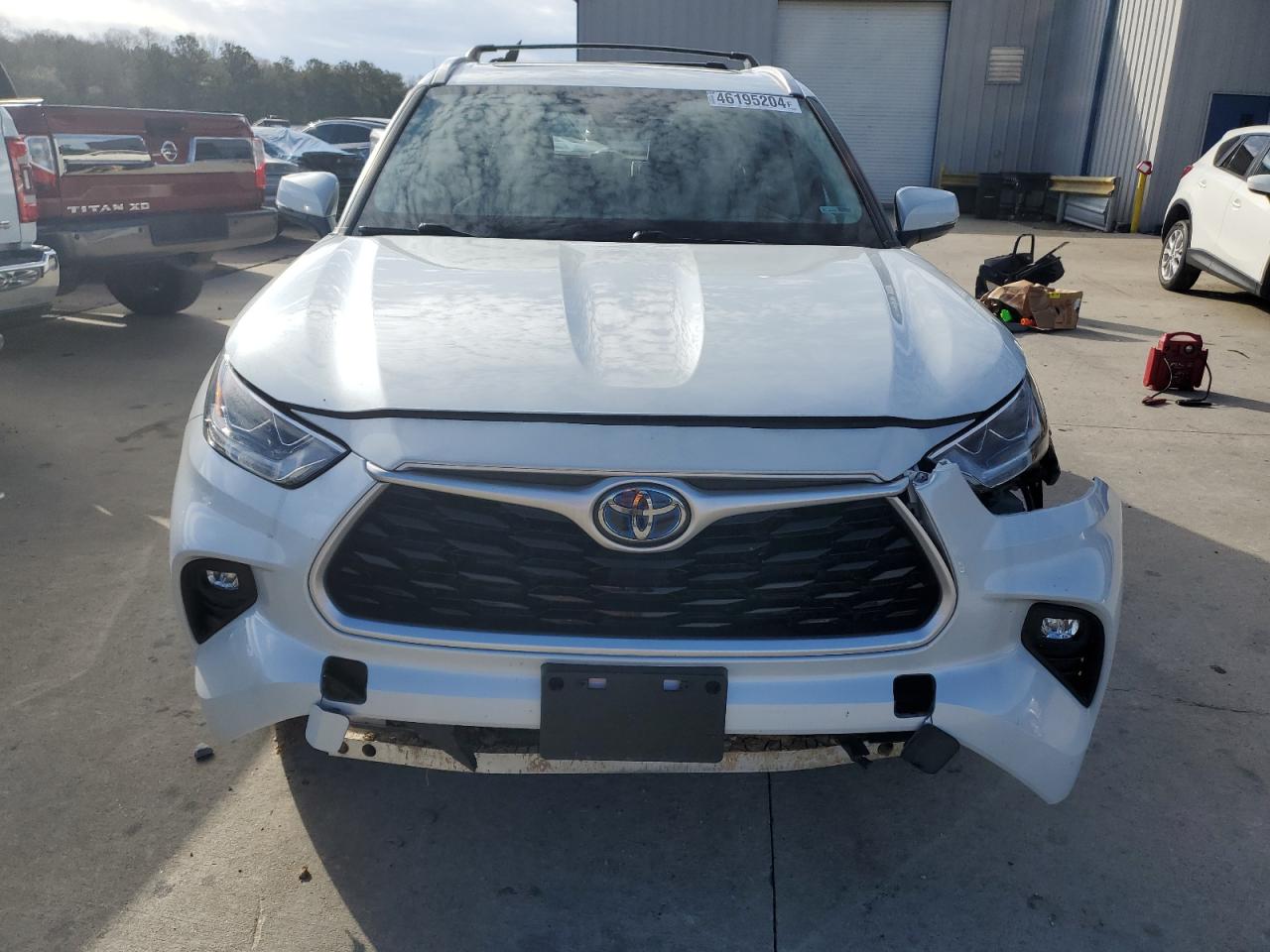 2022 Toyota Highlander Hybrid Xle vin: 5TDAARAH3NS511555