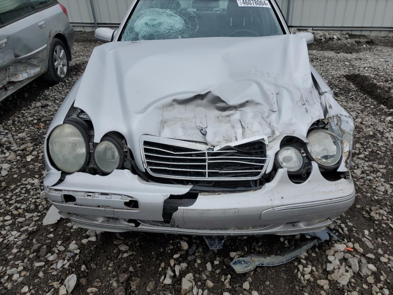 WDBJF65J61B302307 2001 Mercedes-Benz E 320