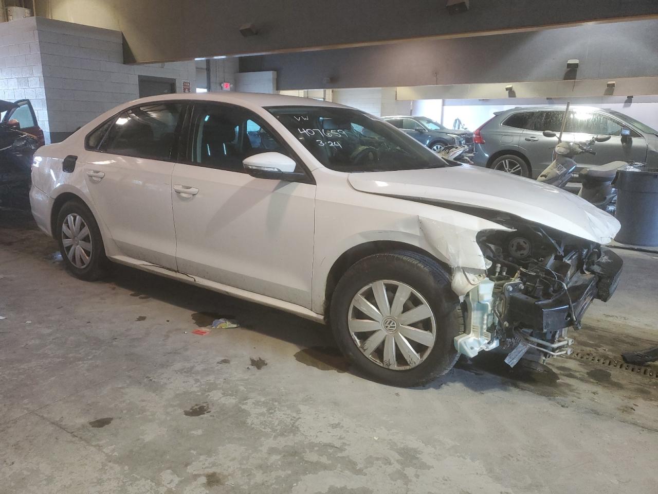 1VWAP7A30CC037387 2012 Volkswagen Passat S