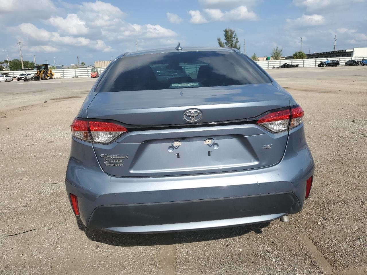 VIN: 5YFEPRAE1LP039710 2020 TOYOTA COROLLA