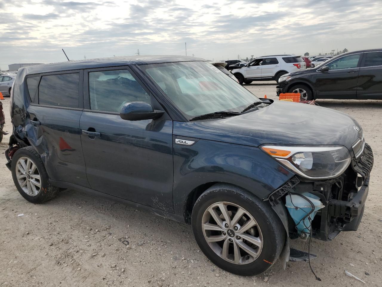 KNDJP3A52H7421653 2017 Kia Soul +