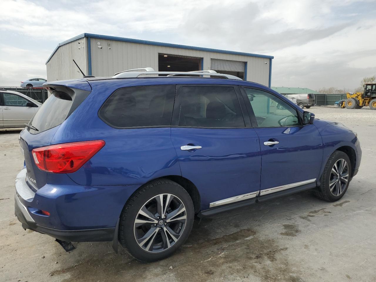 2018 Nissan Pathfinder S vin: 5N1DR2MN7JC675199