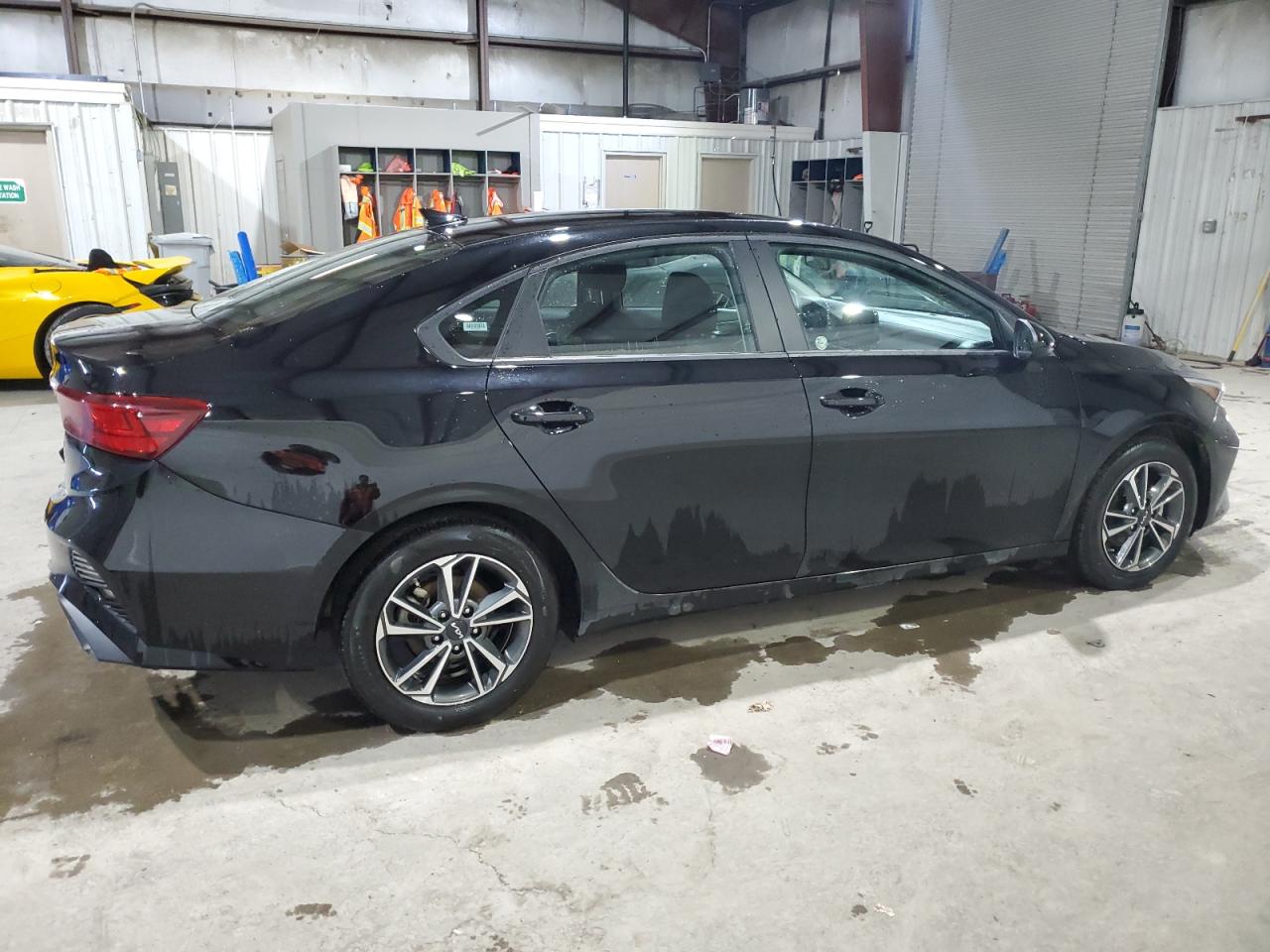 3KPF24AD8PE575008 2023 Kia Forte Lx