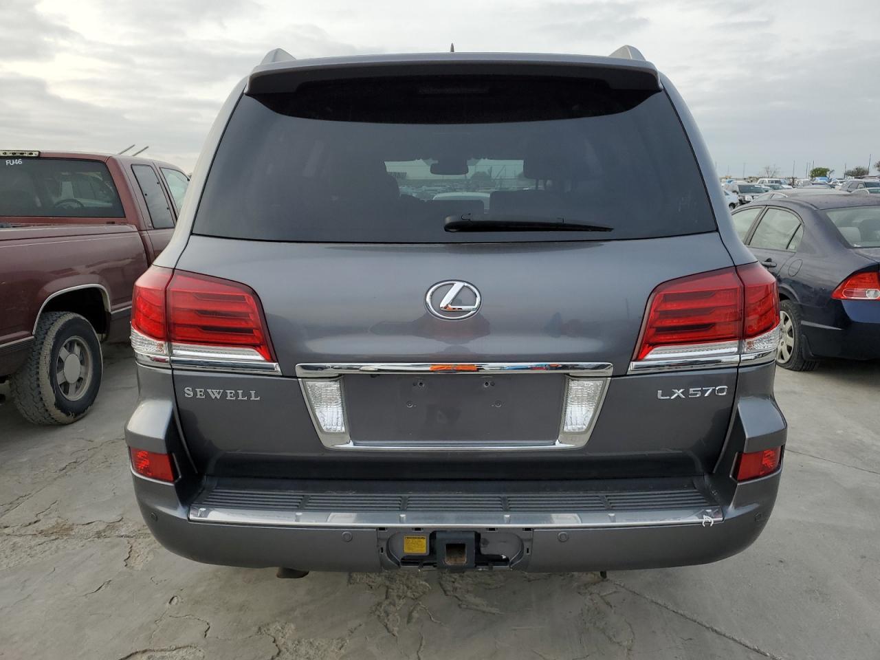 JTJHY7AX7D4102861 2013 Lexus Lx 570