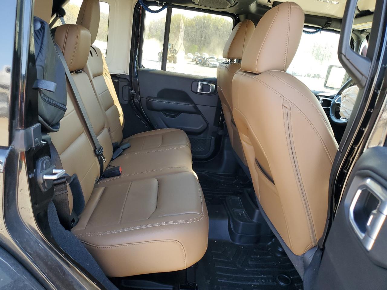 1C4HJXEN9MW777082 2021 Jeep Wrangler Unlimited Sahara