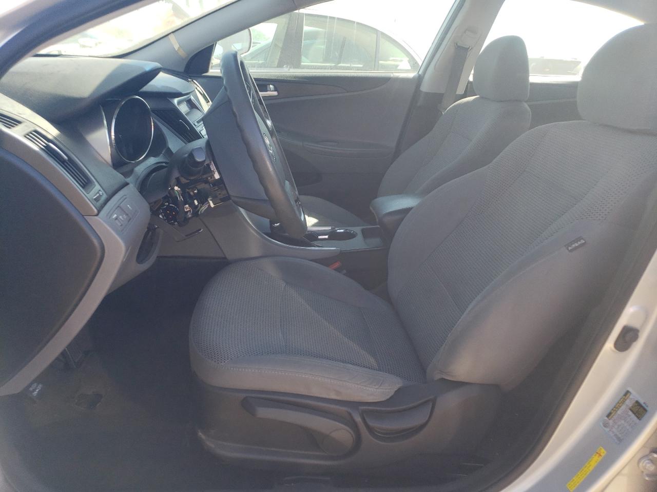 5NPEB4AC1DH506302 2013 Hyundai Sonata Gls