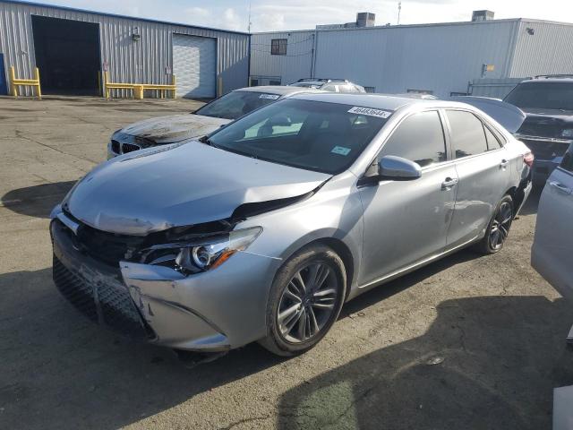 Lot #2454705701 2015 TOYOTA CAMRY LE salvage car