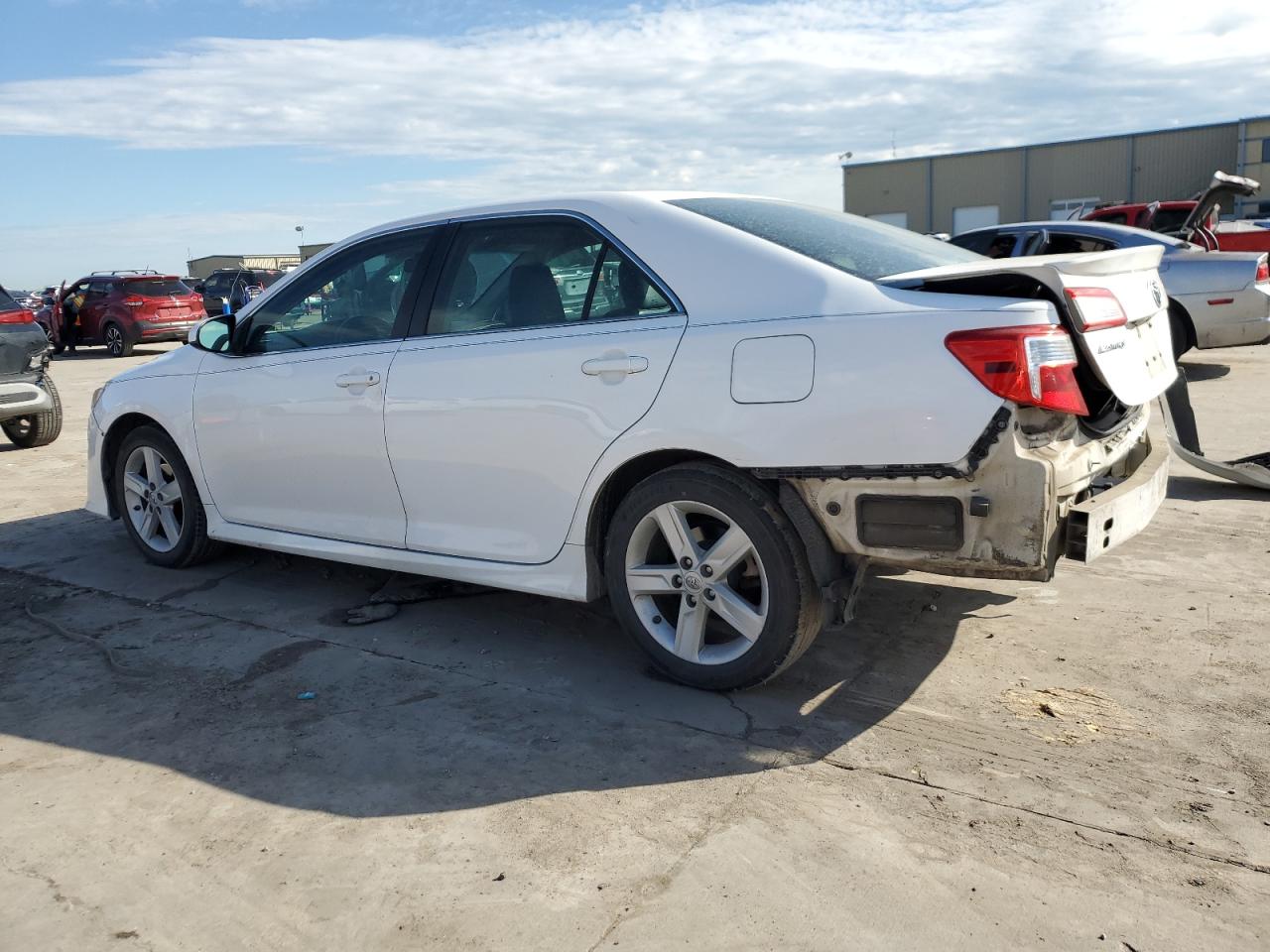 4T1BF1FK8EU823907 2014 Toyota Camry L