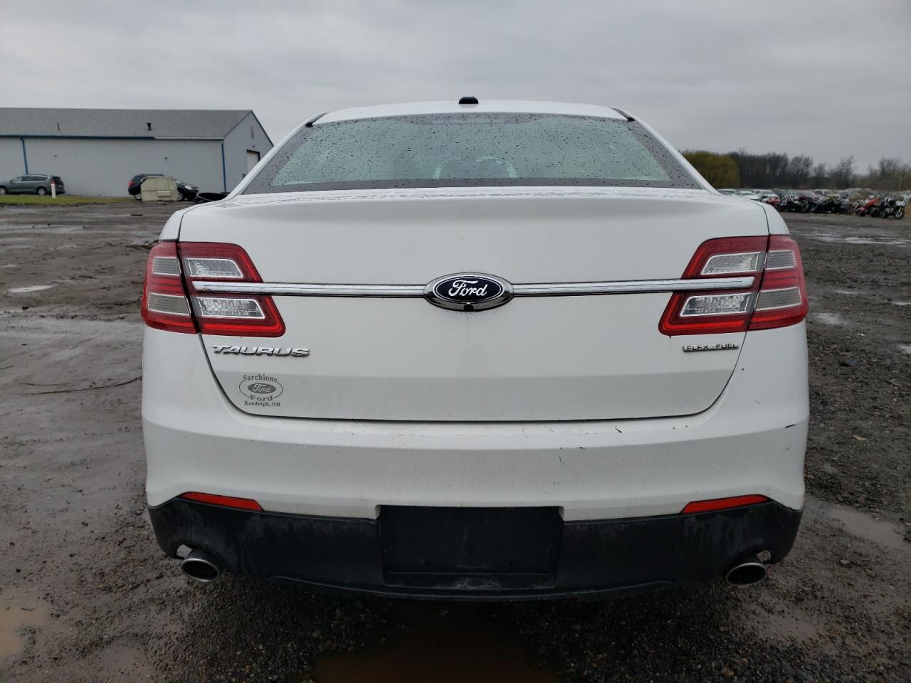 1FAHP2D86JG115436 2018 Ford Taurus Se