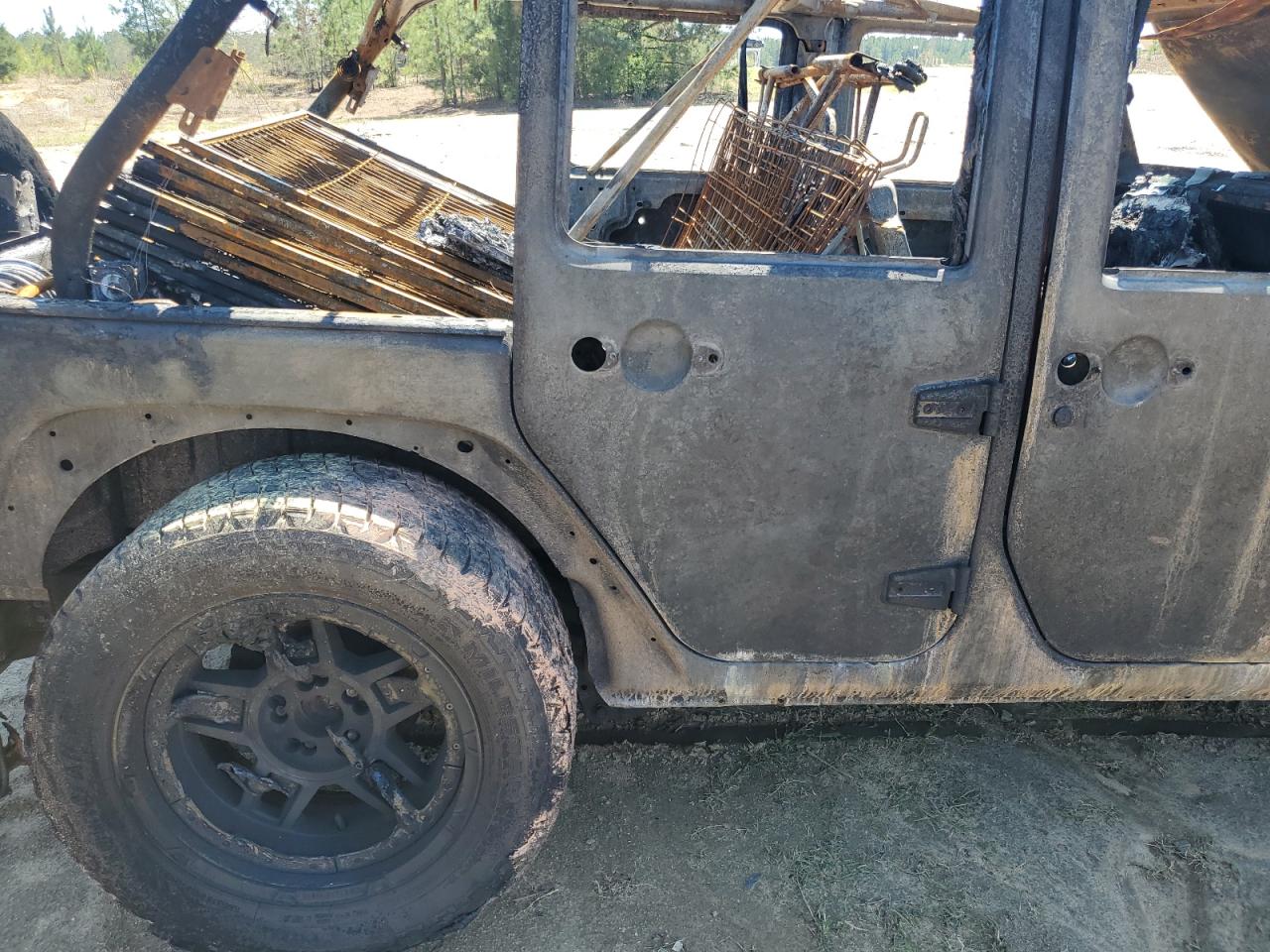 1C4BJWDG6GL143706 2016 Jeep Wrangler Unlimited Sport